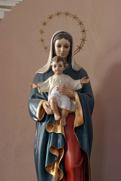 Szűz Mária Kis Jézussal Szobor Szent György Plébániatemplom Draganic Horvátország — Stock Fotó