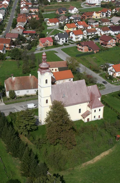 Pfarrkirche Mariä Heimsuchung Garesnica Kroatien — Stockfoto