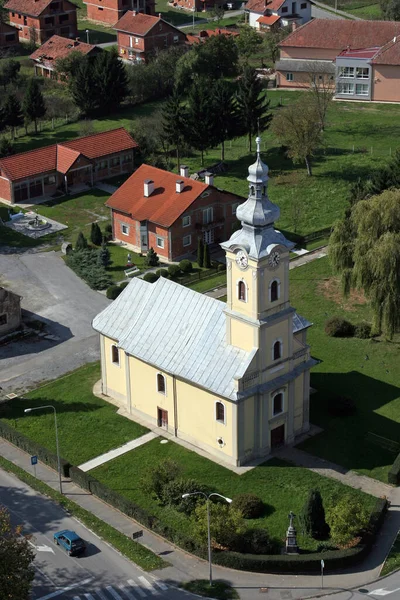 Iglesia Parroquial San José Grubisno Polje Croacia —  Fotos de Stock