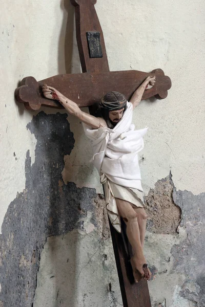 Crucifixo Igreja Assunção Virgem Maria Glogovnica Croácia — Fotografia de Stock