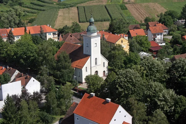 Приходская Церковь Святой Троицы Доня Стубице Хорватия — стоковое фото