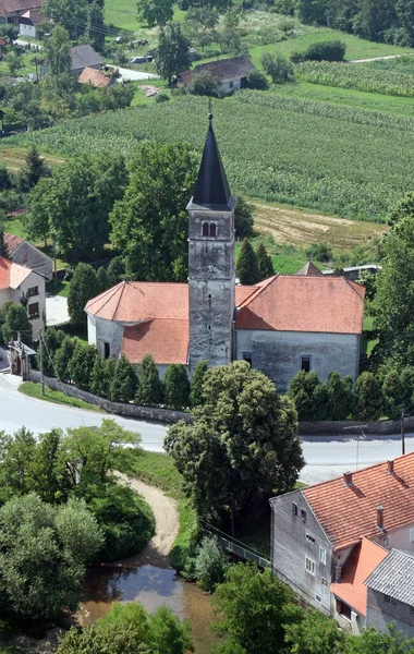 Kościół Najświętszej Marii Panny Śnieżnej Volavje Chorwacja — Zdjęcie stockowe