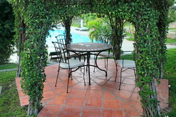 Pabellón Gazebo en resort jardín — Foto de Stock