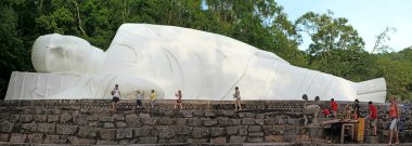 Lying Buddha statue clipart