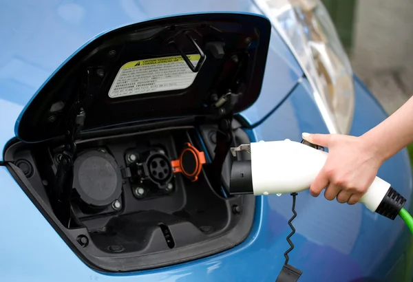 Prêt à brancher voiture électrique Images De Stock Libres De Droits