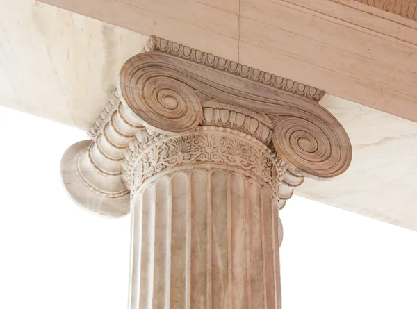 Capital de la columna iónica neoclásica griega — Foto de Stock