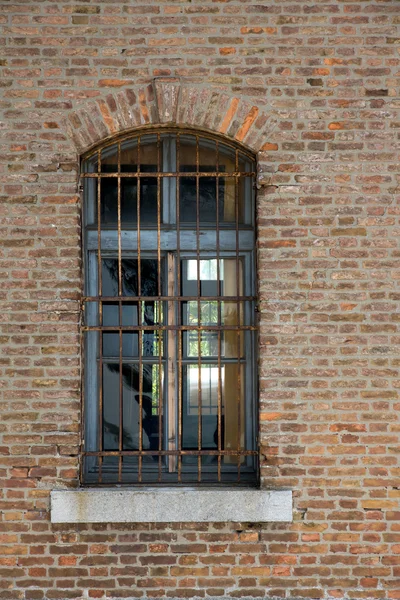 Muur met venster — Stockfoto