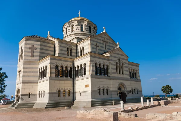 Templo en el cielo azul en Khersones — Foto de Stock