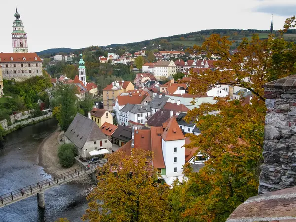 Bekijken op rode daken in cesky krumlov — Stockfoto