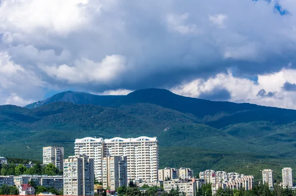 Вид на місто Алушта — стокове фото