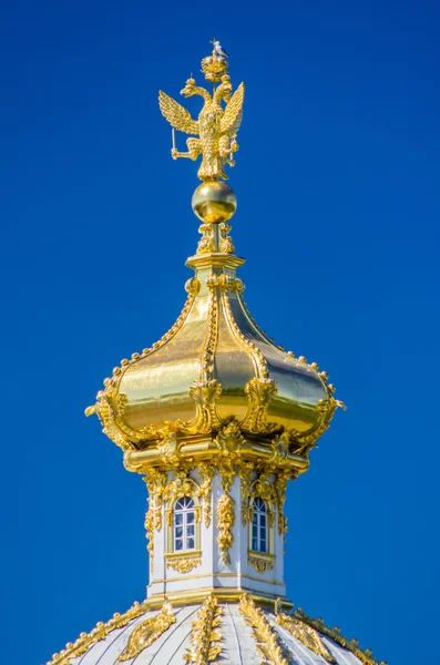 Closeup of dome with Russian Eagle — Stock Photo, Image