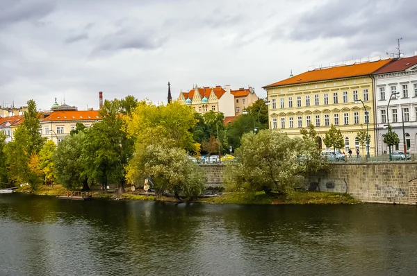 Vista sobre aterro em Praga — Fotografia de Stock