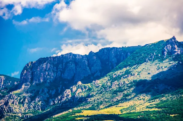 在克里米亚山上风景 — 图库照片