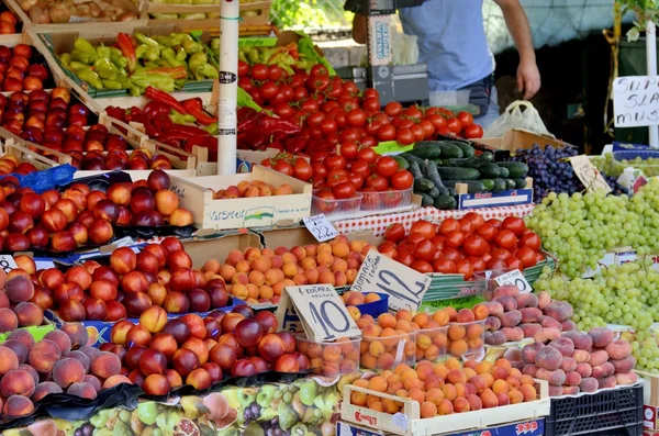 Markt in Pula (Kroatië) — Stockfoto