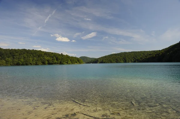 プリトヴィツェ湖群国立公園 (クロアチア) — ストック写真