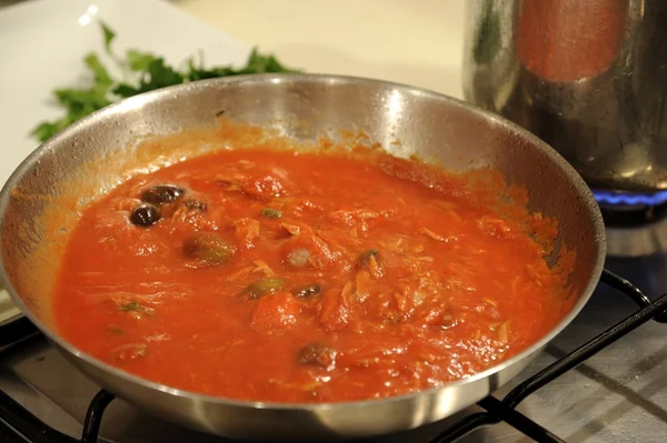 Jak usmażyć krewetki sos do spaghetti — Zdjęcie stockowe