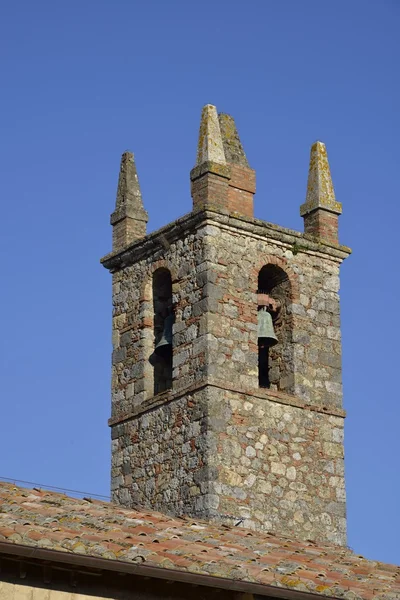 De klokkentoren in monteriggioni — Stockfoto