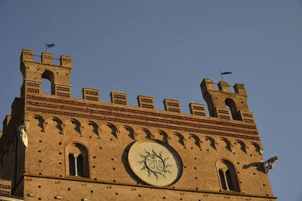 Monumento em Siena — Fotografia de Stock