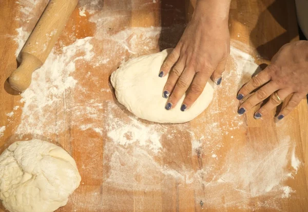 Making pizza — Stock Photo, Image