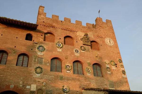 Palazzo Pretorio — Stockfoto