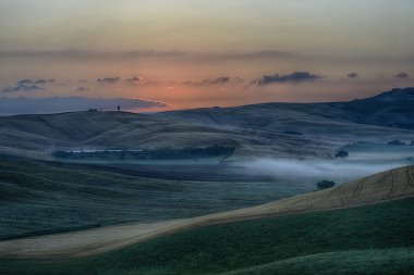 Sunrise Girit senesi içinde
