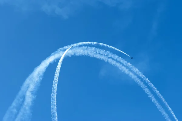 Aerobatics — Stock Photo, Image