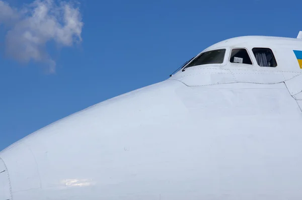 De grote vervoer vliegtuig — Stockfoto