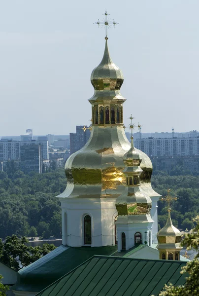 Kiev-pechersk lavra altın kubbeler — Stok fotoğraf