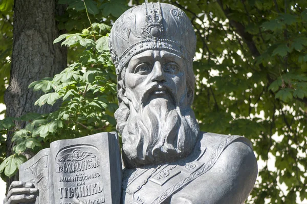 Monument voor metropolitan van kiev peter mogila — Stockfoto