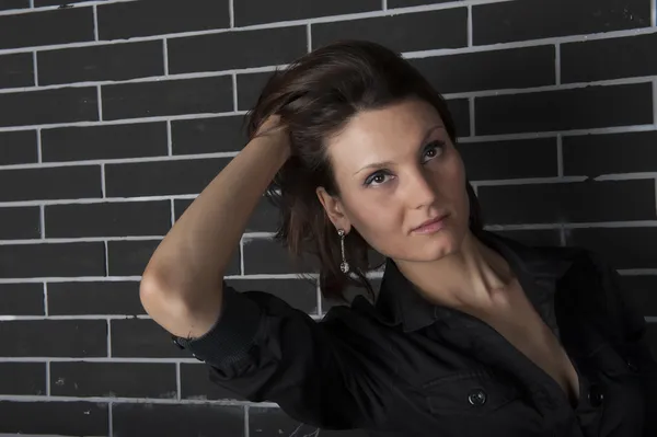 Portrait of a young woman — Stock Photo, Image