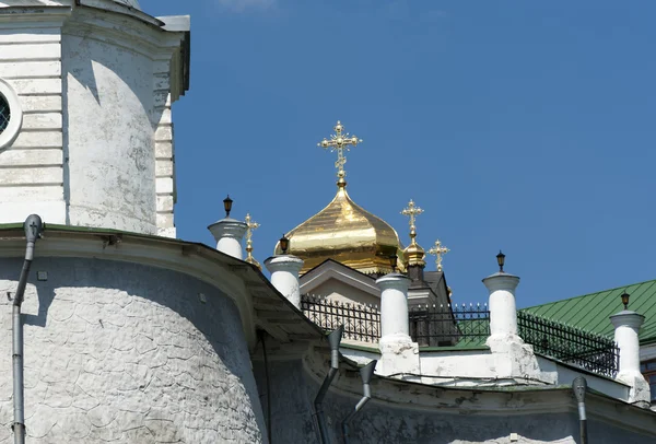 Kiev-pechersk lavra altın kubbeler — Stok fotoğraf