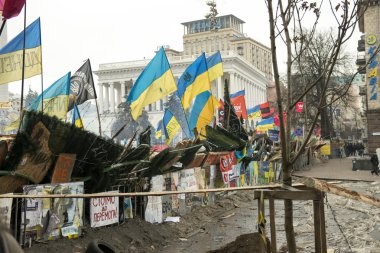 kyiv, sokaklarında barikatlar