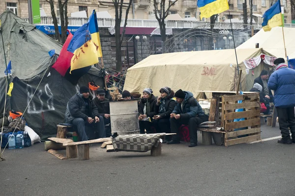 Military tents along Khreschatyk Street in Kiev — Stock Photo, Image