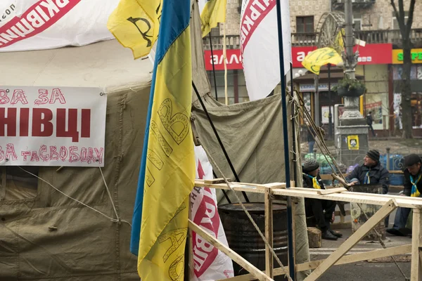 Military tents along Khreschatyk Street in Kiev — Stock Photo, Image