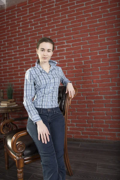 Retrato de una joven —  Fotos de Stock