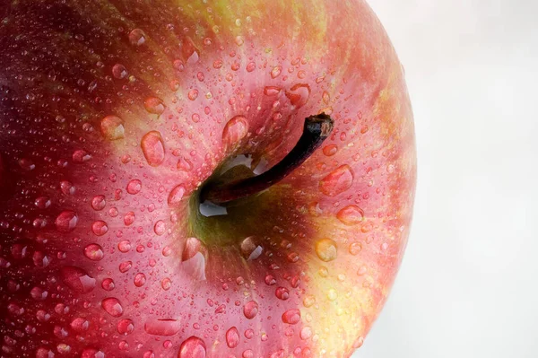 Red Apple Water Drops Vegetarian Food Close Macro Photography — Stock Photo, Image