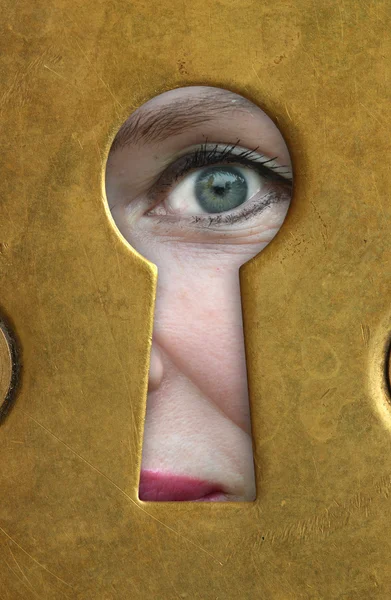 Eye and keyhole. — Stock Photo, Image