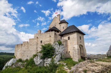 Polonya, Silezya 'daki Bobolice Ortaçağ Kalesi