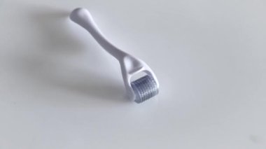 Tıbbi mikro iğne terapisi için Dermaroller. Deri silindiri, mesoroller, meso-roller, mezopen