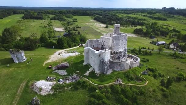 Ερείπια Κάστρου Μίροου Στην Πολωνία Πολωνικά Jurassic Highland Μονοπάτι Προβολή — Αρχείο Βίντεο