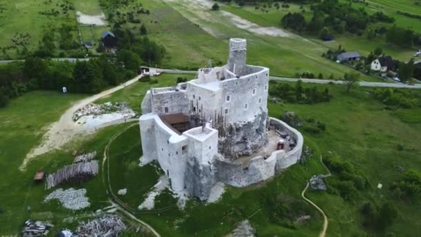 波兰Mirow城堡的废墟 波兰侏罗纪高地小径 无人机视图 — 图库视频影像
