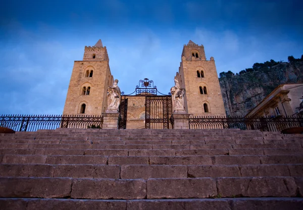 โบสถ์ Cefalu — ภาพถ่ายสต็อก