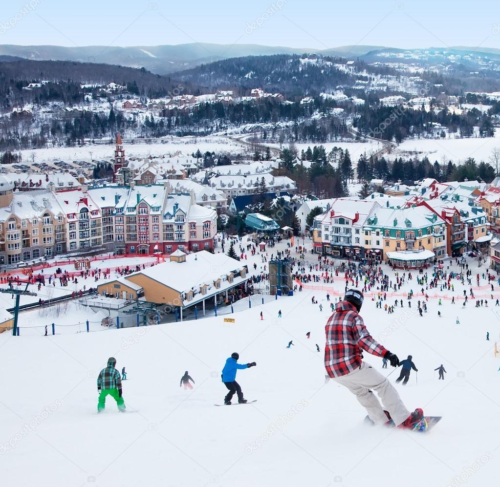 MontTremblant Ski Resort, Quebec, Canada Stock Editorial Photo © cybernesco 40986091