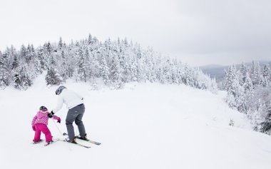 Anne Kayak Mont tremblant ski resort, quebec, Kanada için öğretim kızı