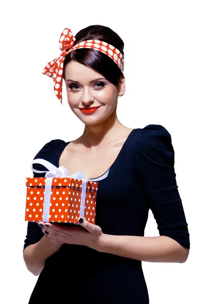 Prachtige brunette met doos van de gift — Stockfoto