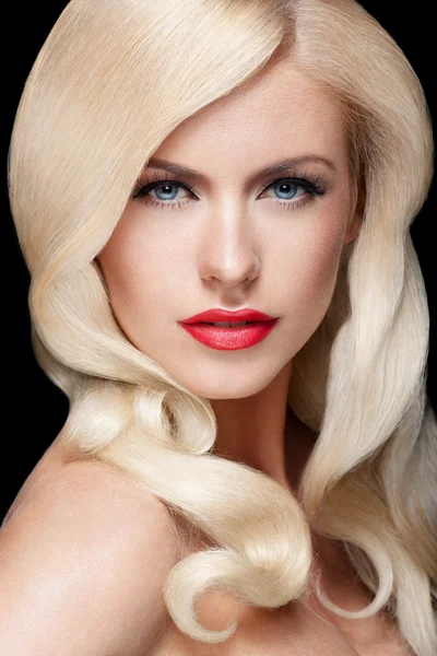 Close up studio portrait of stylish blonde — Stock Photo, Image