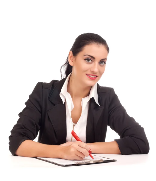 Portrait de femme d'affaires assise sur son bureau — Photo