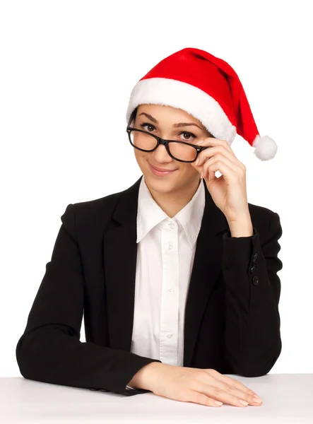 Porträt einer jungen Frau, die über eine Brille blickt — Stockfoto