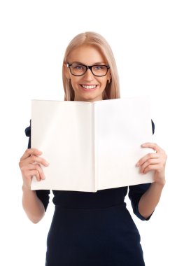 genç kadının okuma kadın dergisi