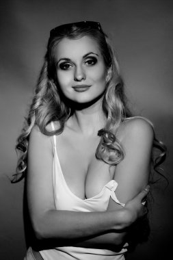 siyah beyaz kadın portresi